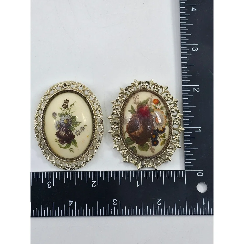 Vintage 1975 Sandra Camarota Hand Painted Eggshell Floral Brooch Pendant Set 2pc